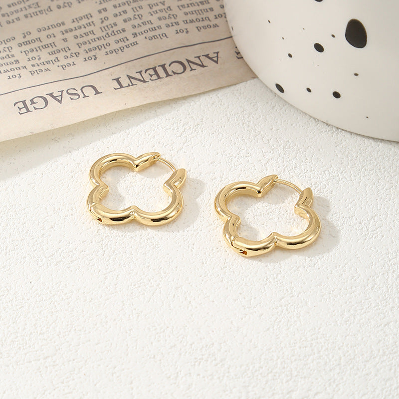 Ladies hoops in unique, sculptural design