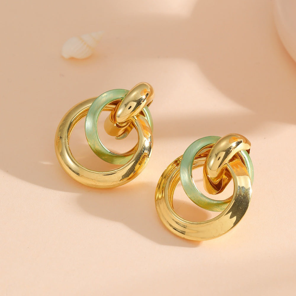 Women's earrings in elegant ring design