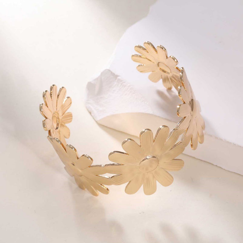 Women's Open Bangle with Elegant Wave Design