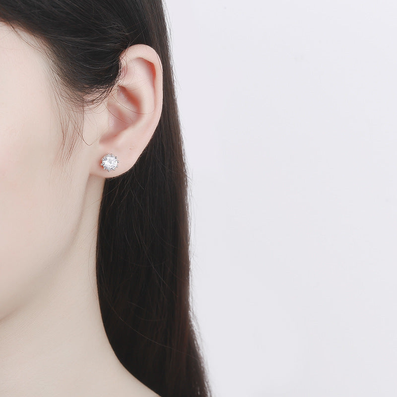 Ladies earrings with sparkling zirconia in elegant wreath design