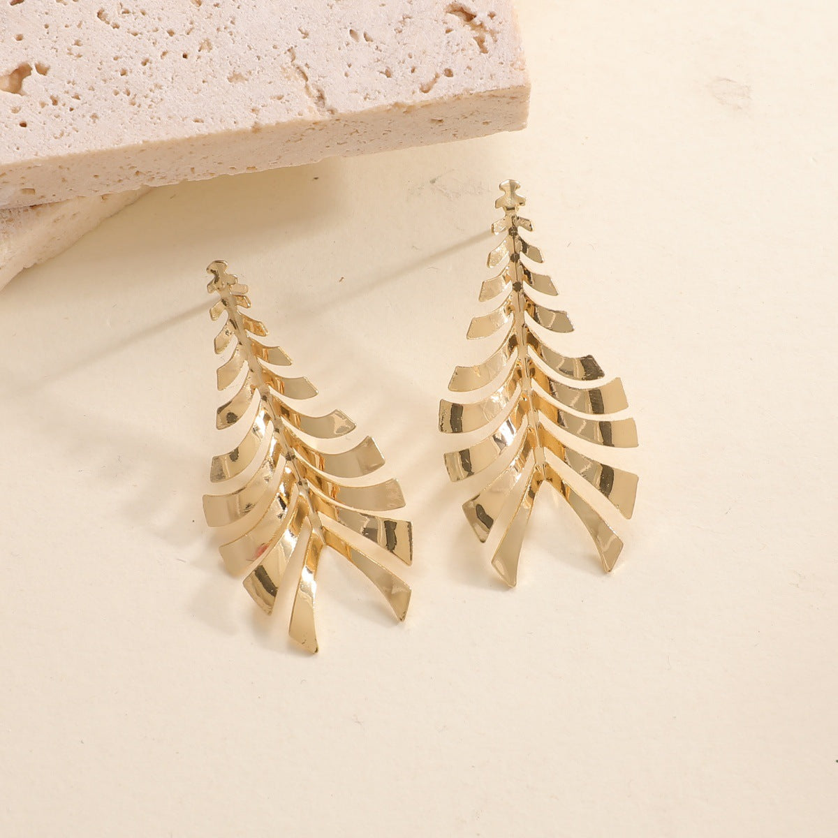 Women Hanging Earrings in Elegant Leaf Design