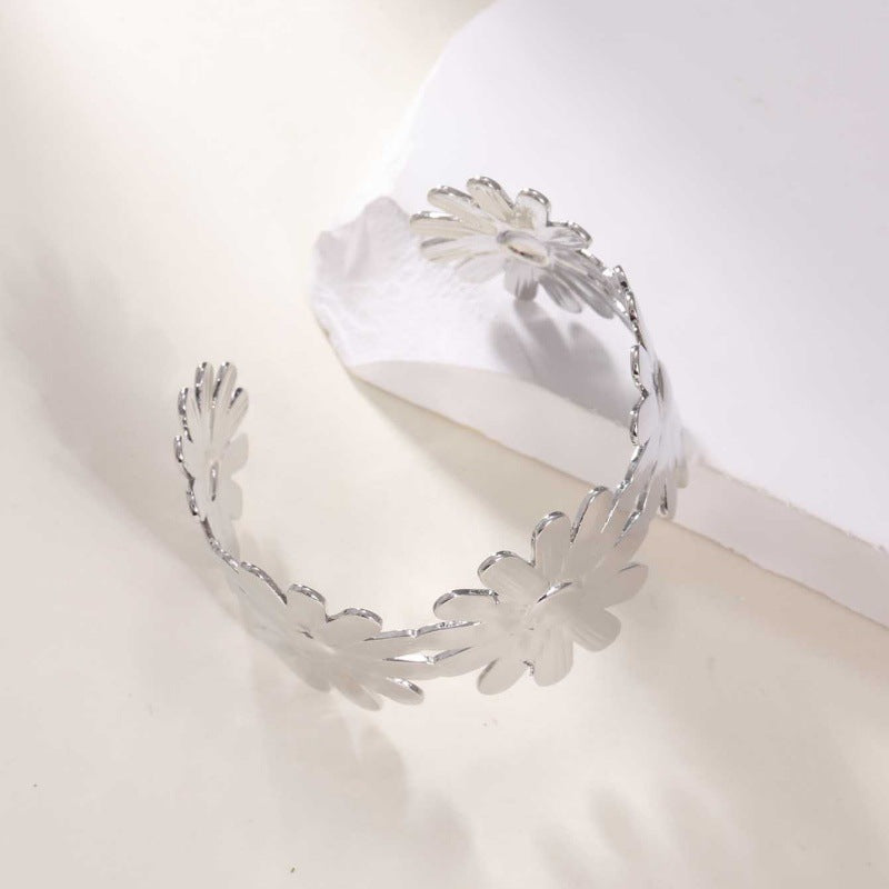 Women's Open Bangle with Elegant Wave Design