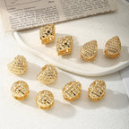 Women's Ear Clips with Elegant Pattern