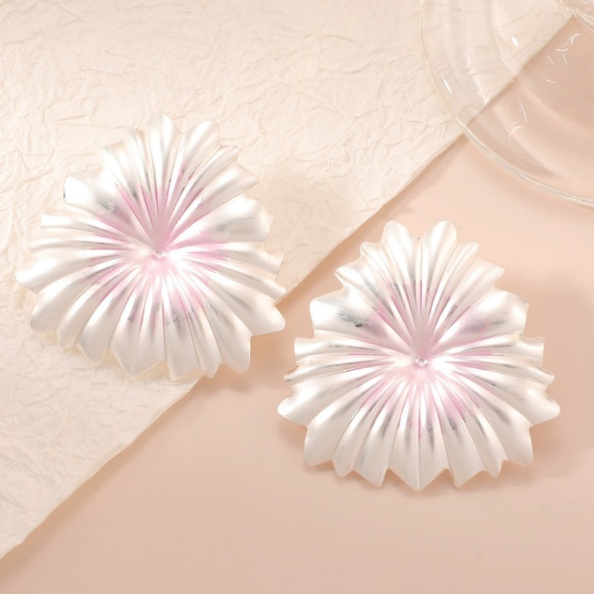 Women's Hair Clips in Elegant Plant Motif