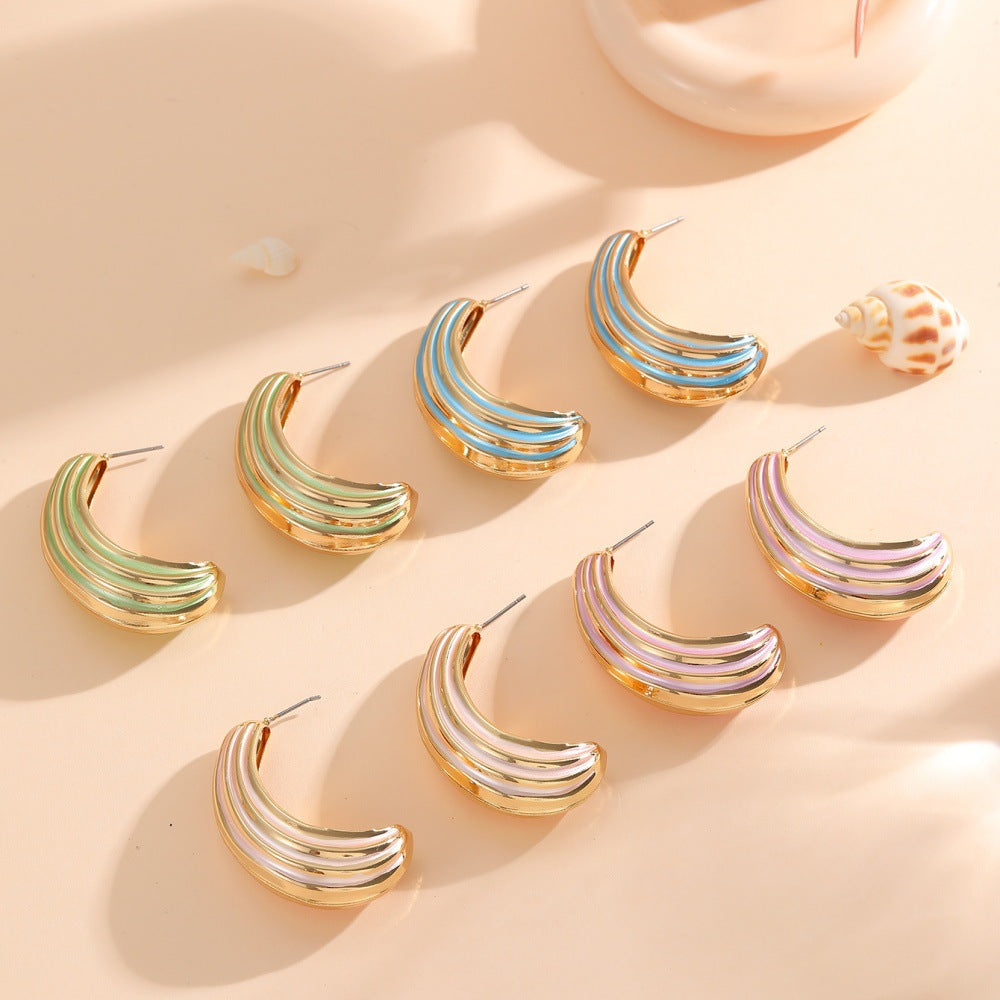 Women Hanging Earrings with Luxurious Gold and Pink Finish
