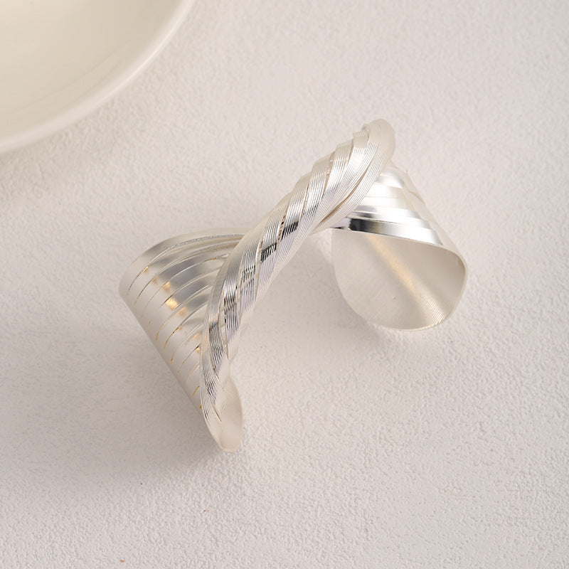 Ladies Open Bangle with Artistic Fold Design