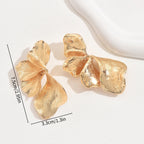 Women's ear clips in an elegant, textured design
