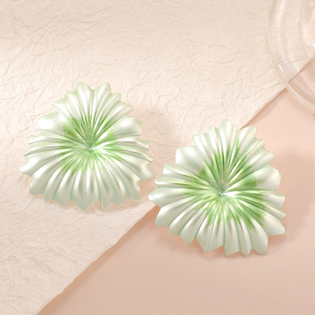 Women's Hair Clips in Elegant Plant Motif