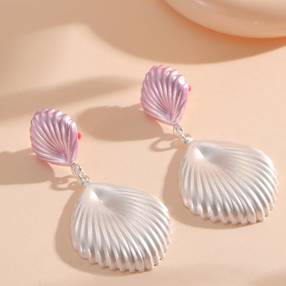 Ladies Hanging Earrings in Elegant Shell Design