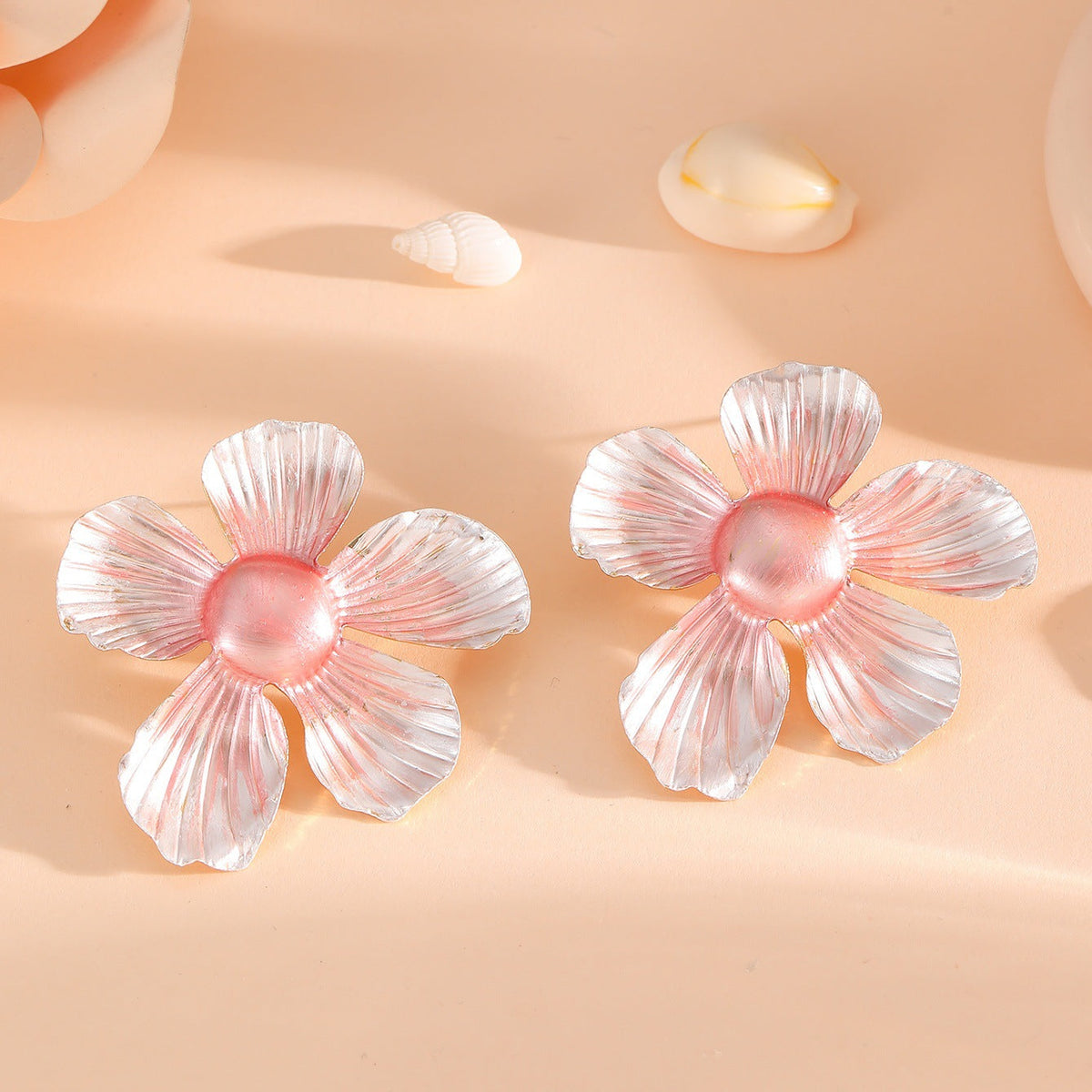 Women's Hair Clips in Artistic Flower Motif