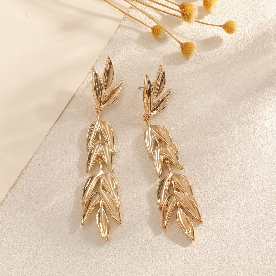 Women's Hanging Earrings with Elegant Leaf Design