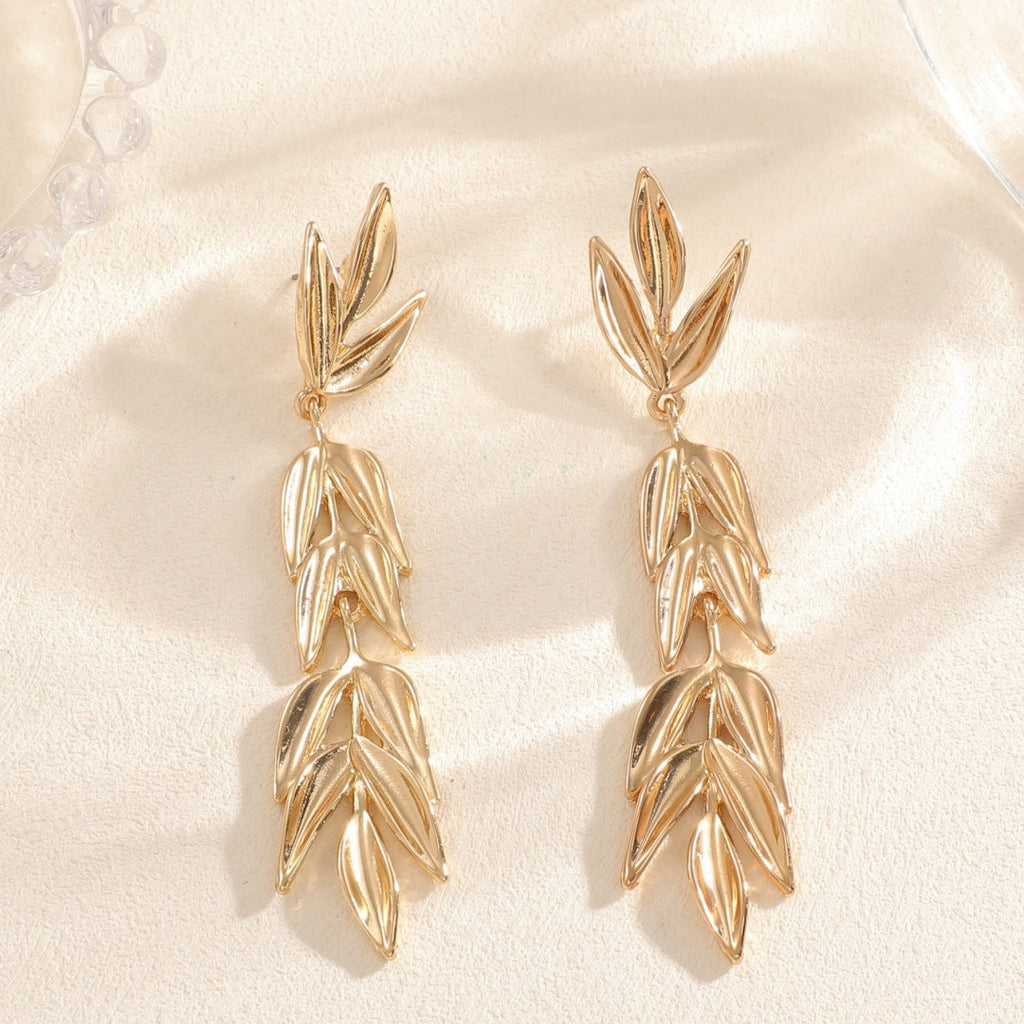 Women's Hanging Earrings with Elegant Leaf Design