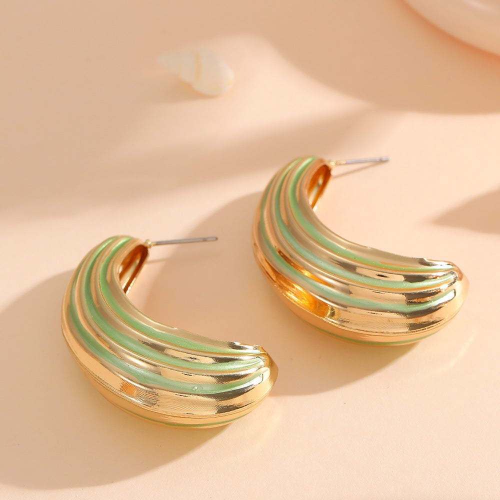 Women Hanging Earrings with Luxurious Gold and Pink Finish