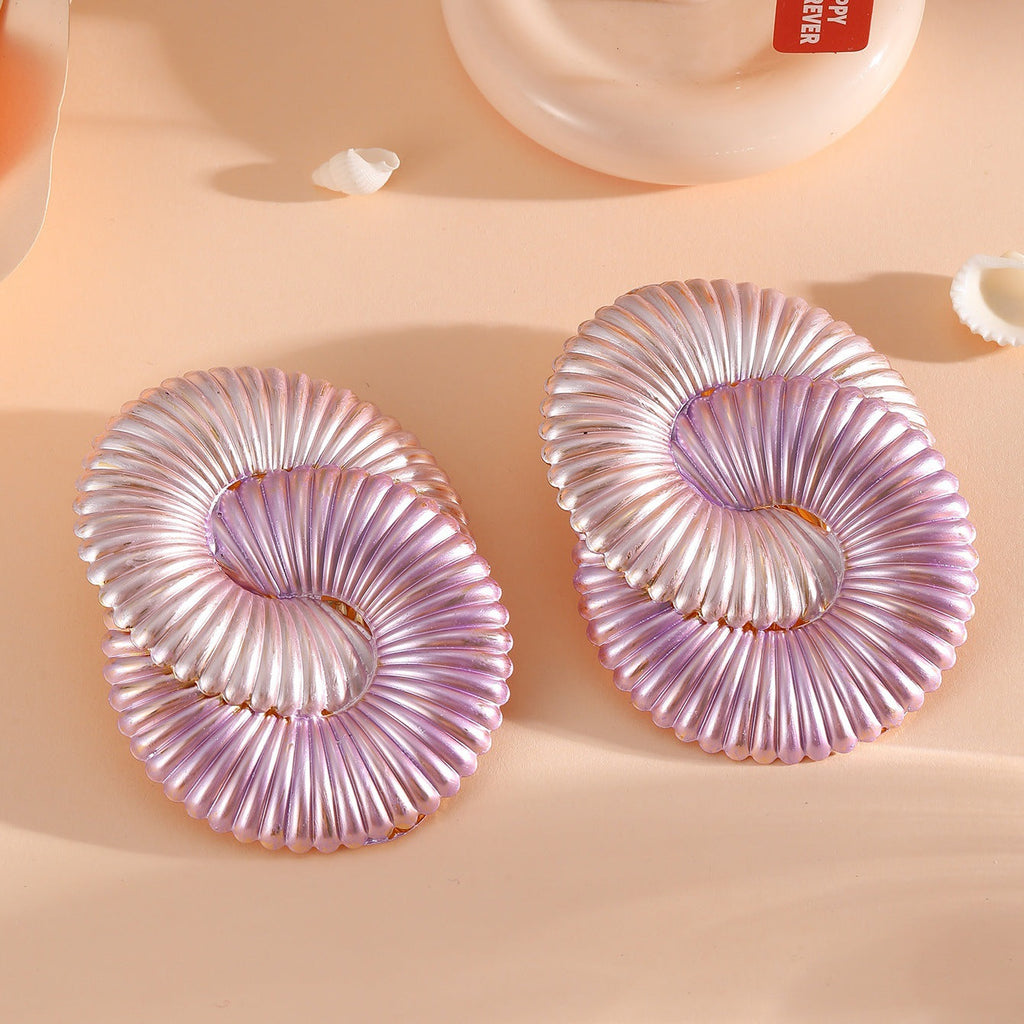 Women hair clips in modern shell design