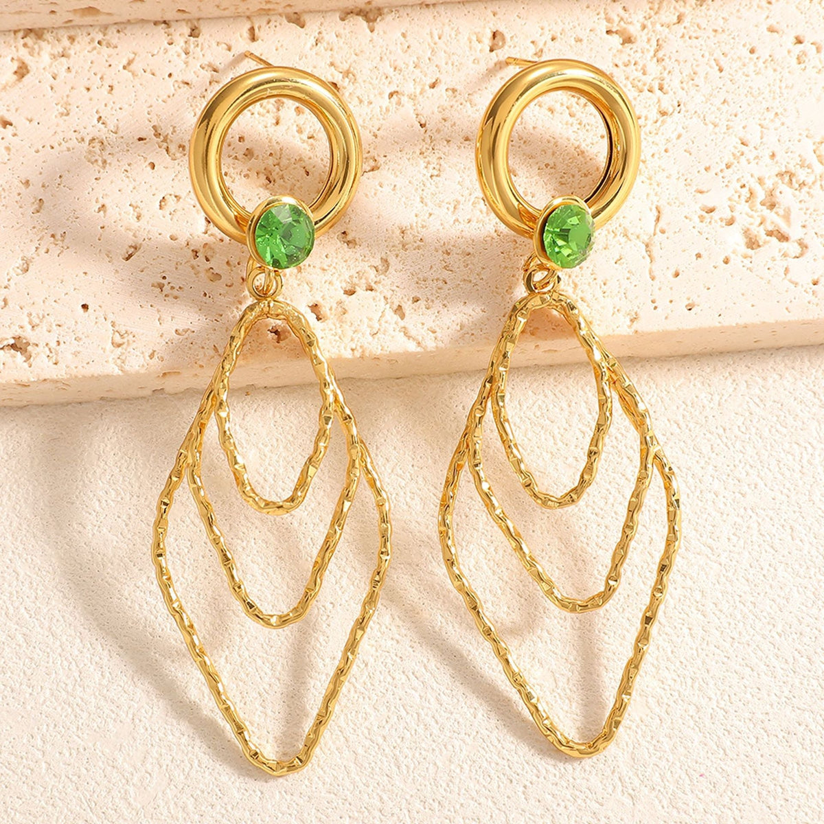 Women's earrings with elegant, shimmering design