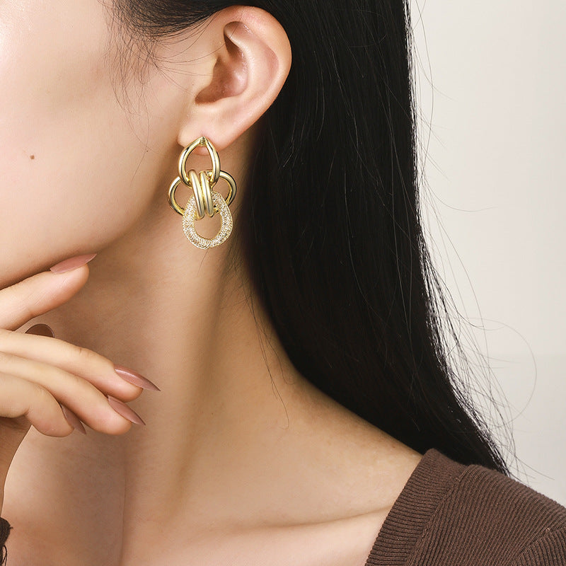 Women's Hanging Earrings with Luxurious, Sculptural Design