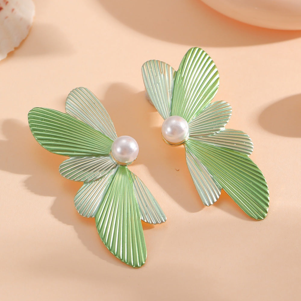 Women's hair clips in elegant butterfly design