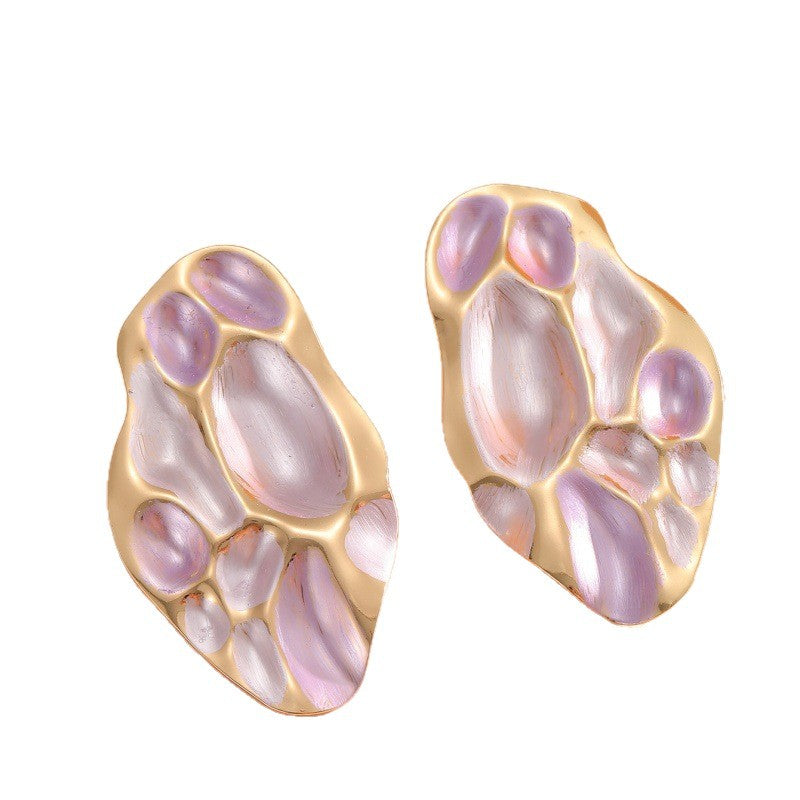 Ladies ear clips with elaborate, colorful shell design