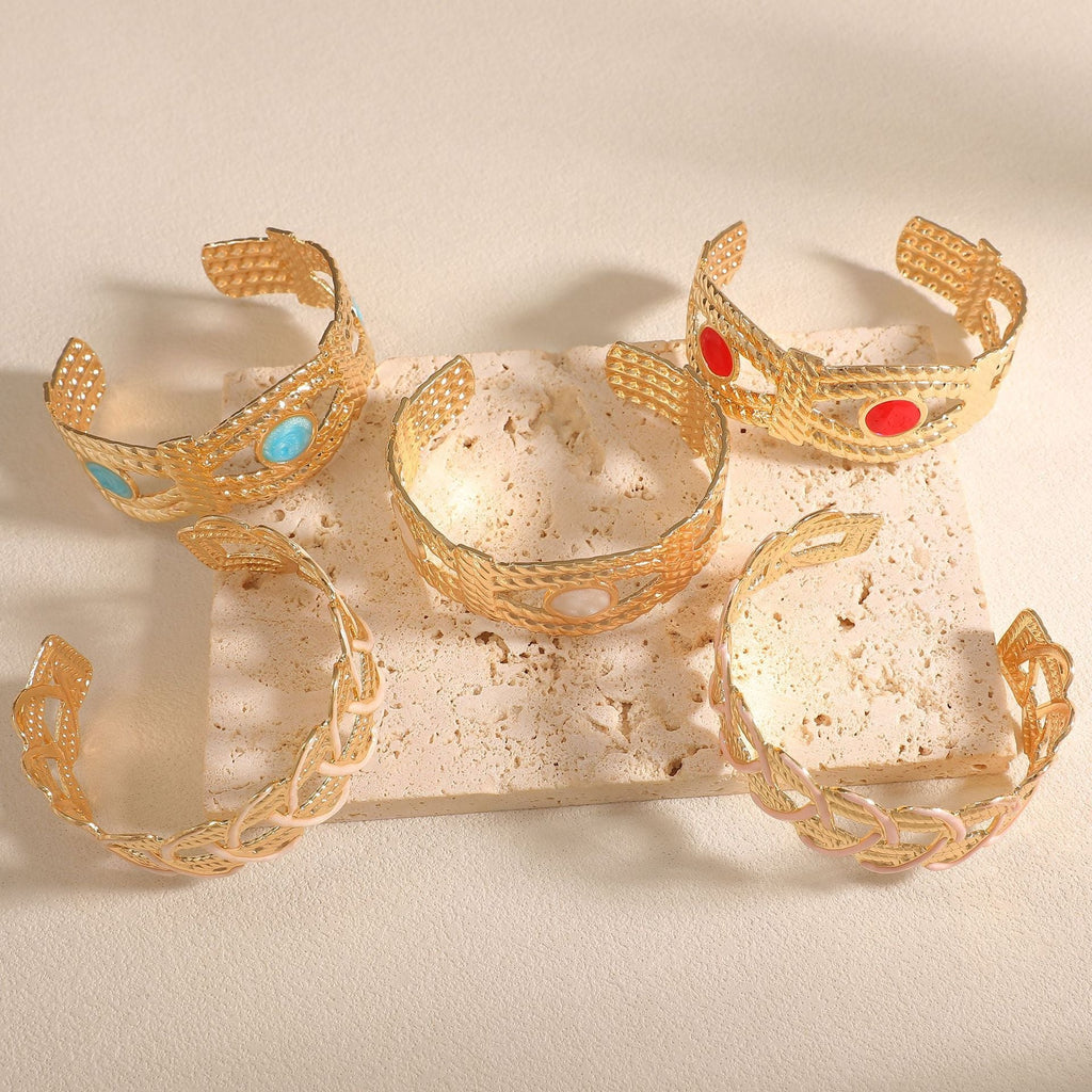 Women Open Bangle with Artistic Braiding Pattern