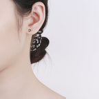 Ladies earrings in infinity design made of high-quality material