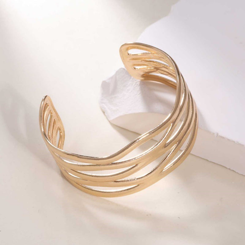 Women's Open Bangle with Elegant Wave Design