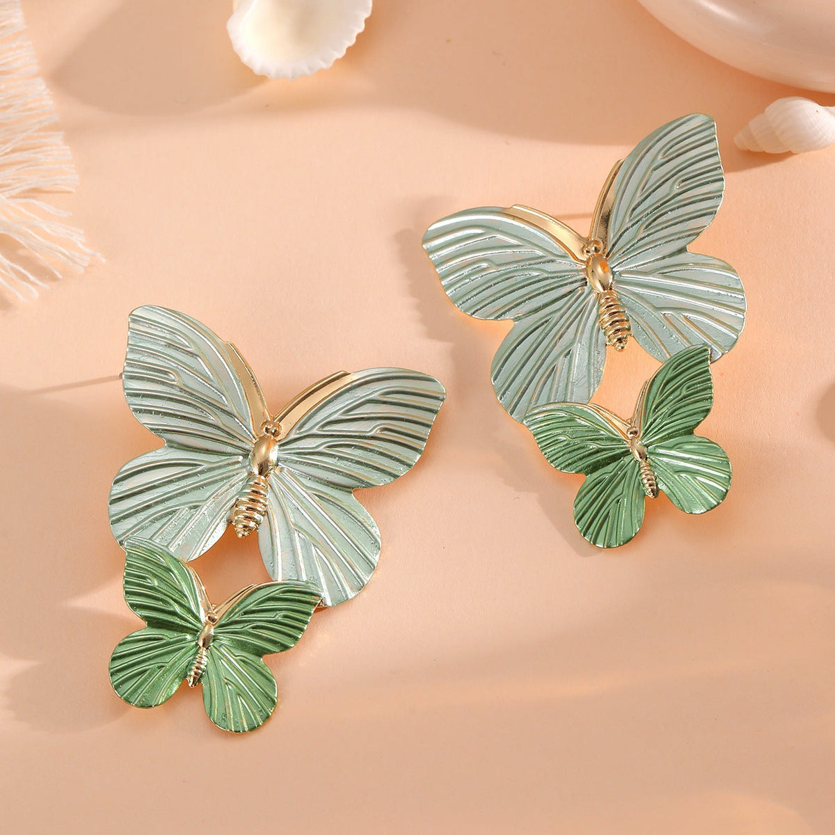 Ladies' brooches in elegant butterfly design