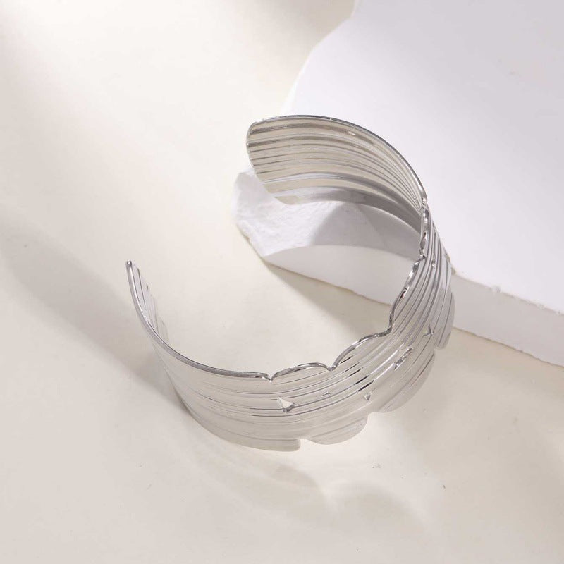 Women's Open Bangle with Elegant Wave Design