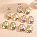 Ladies Hanging Earrings in a modern, organic design