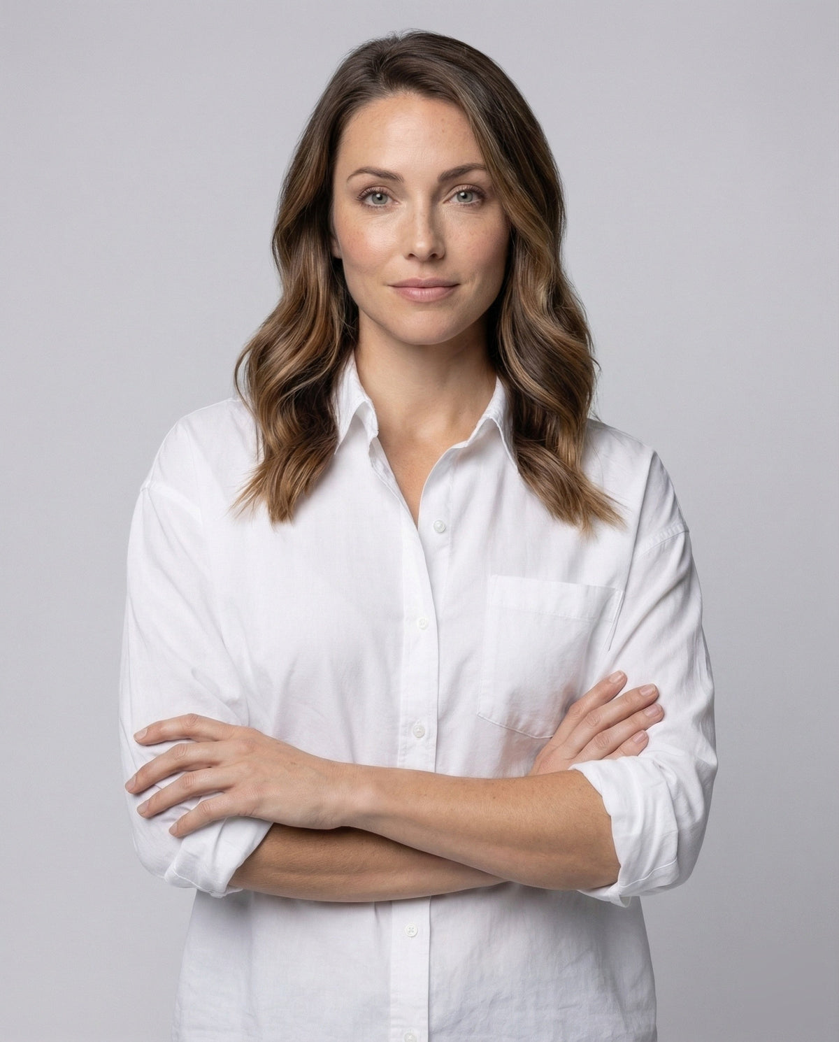 Blouse top women made of cotton loose fitting - upper body view