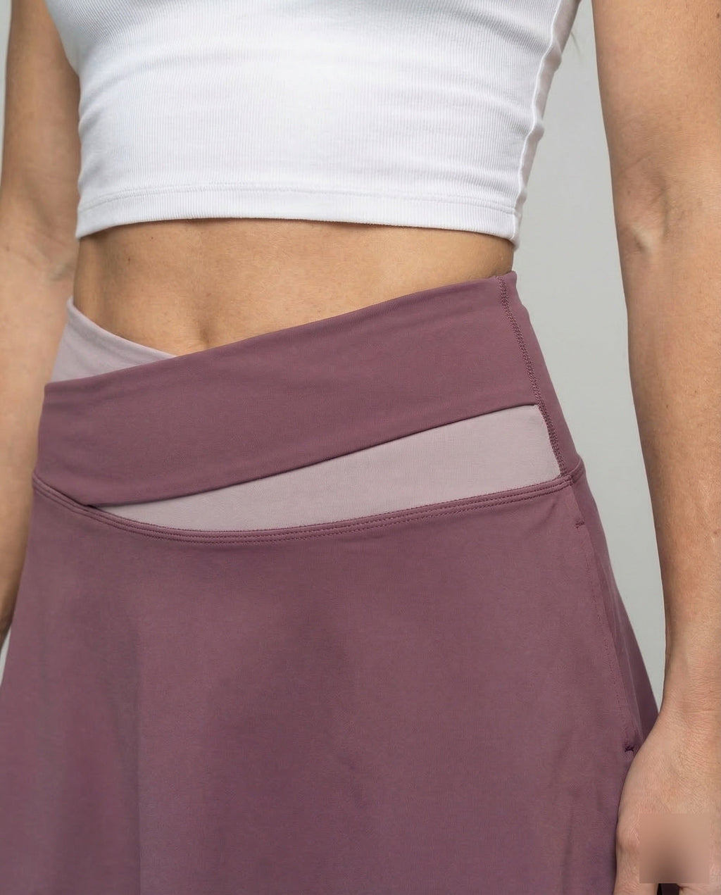 Sport leggings women with skirt - detail close-up