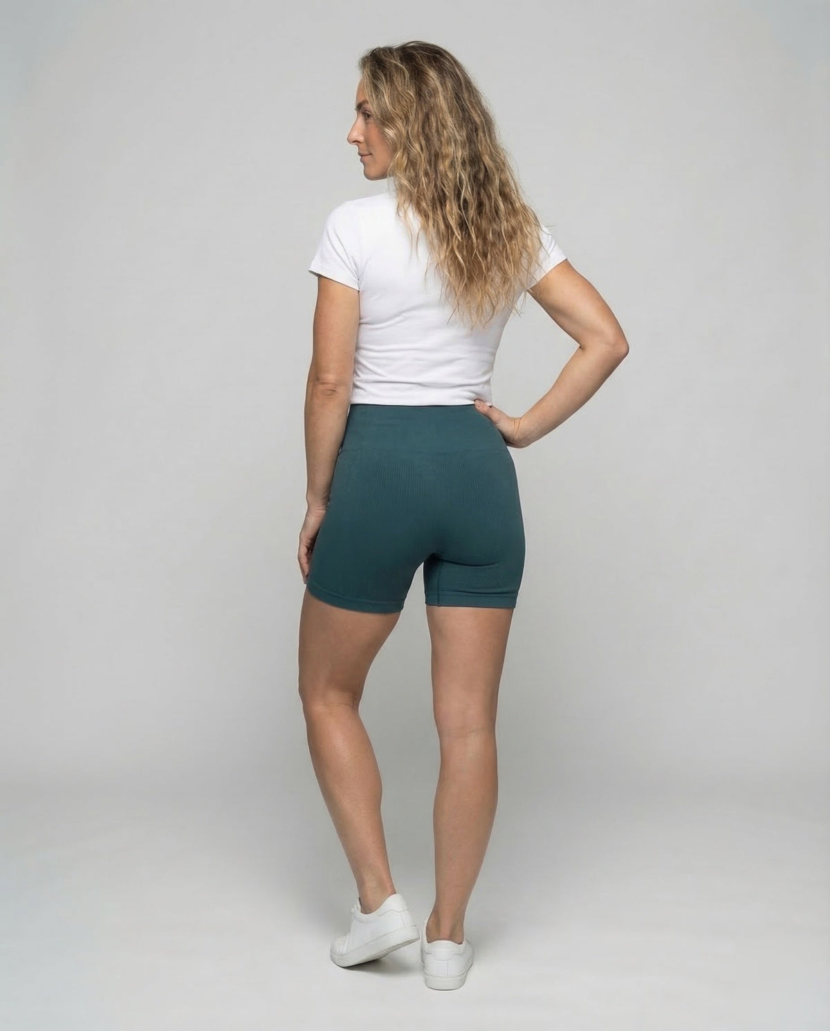 Ladies Short Ribbed Knit Leggings - back view