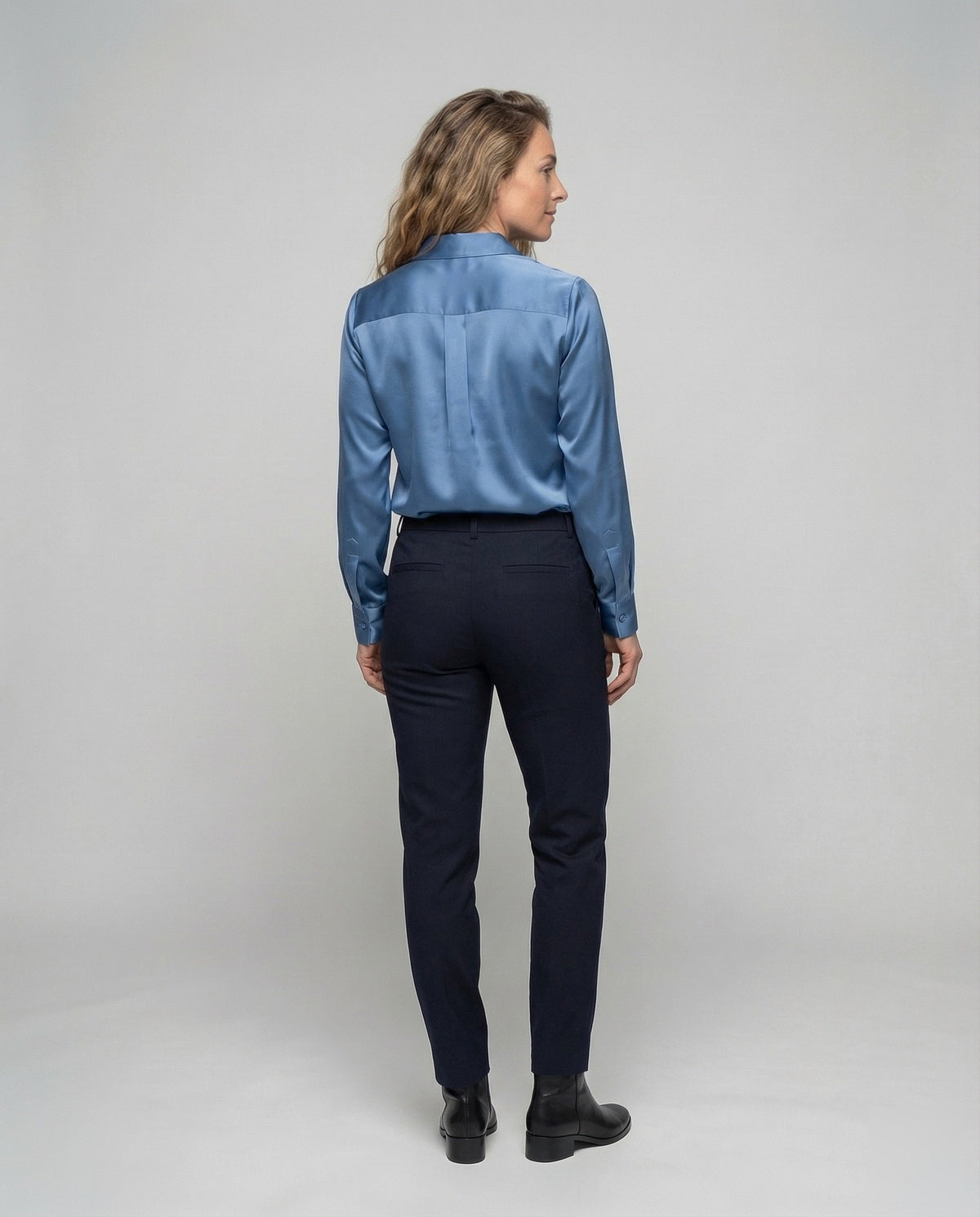 Women's short-cut blouse jacket. - back view