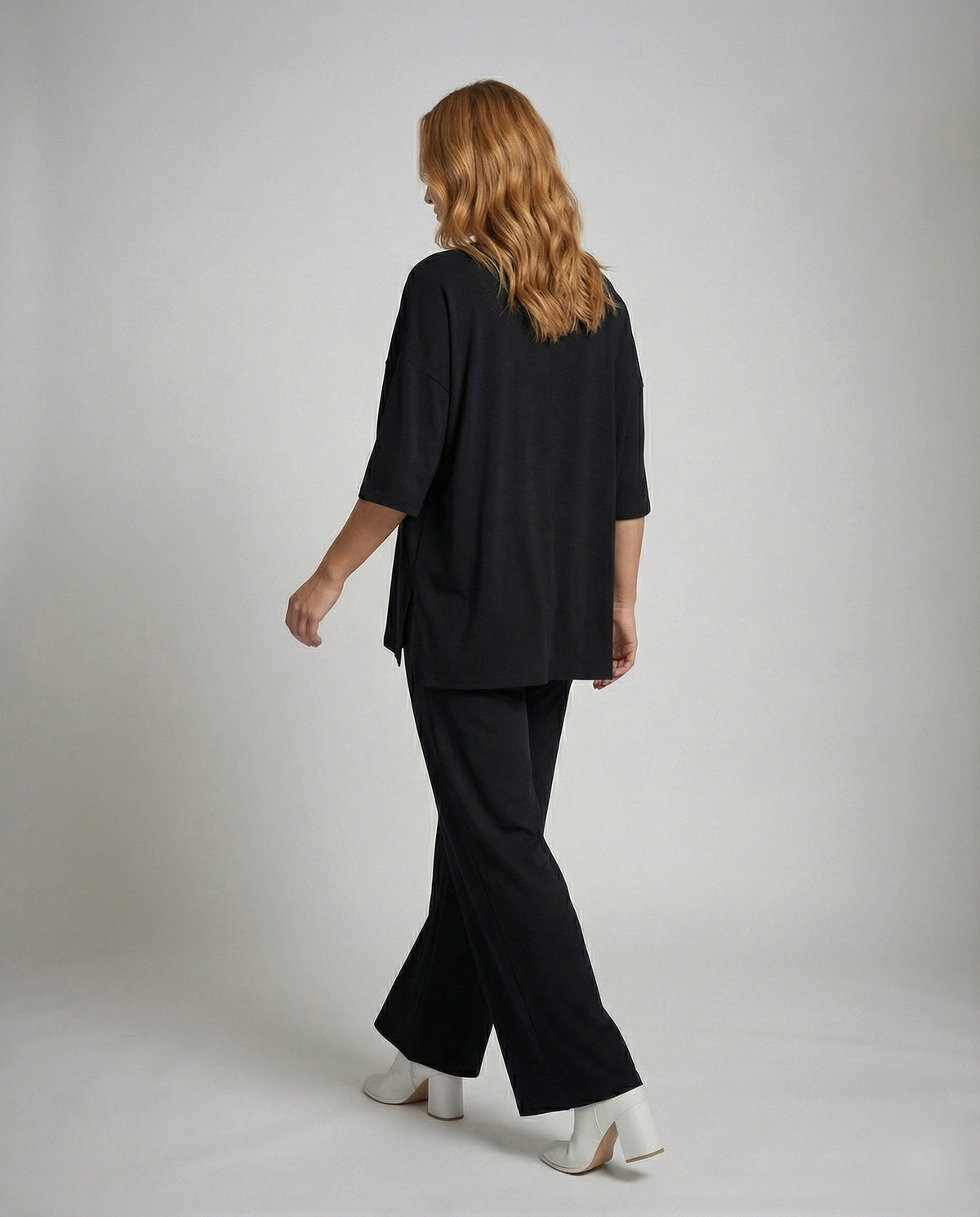 Ladies two-piece jersey set with palazzo pants - back view
