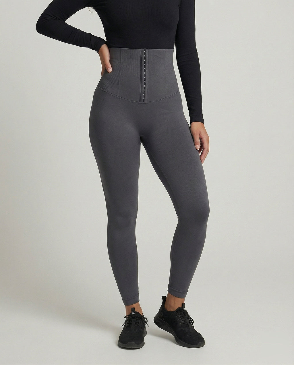 Women shaping shaping leggings with hooks - lower body view
