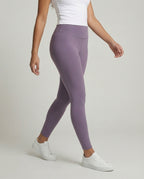 Ladies shaping leggings with ergonomic fit - detail close-up