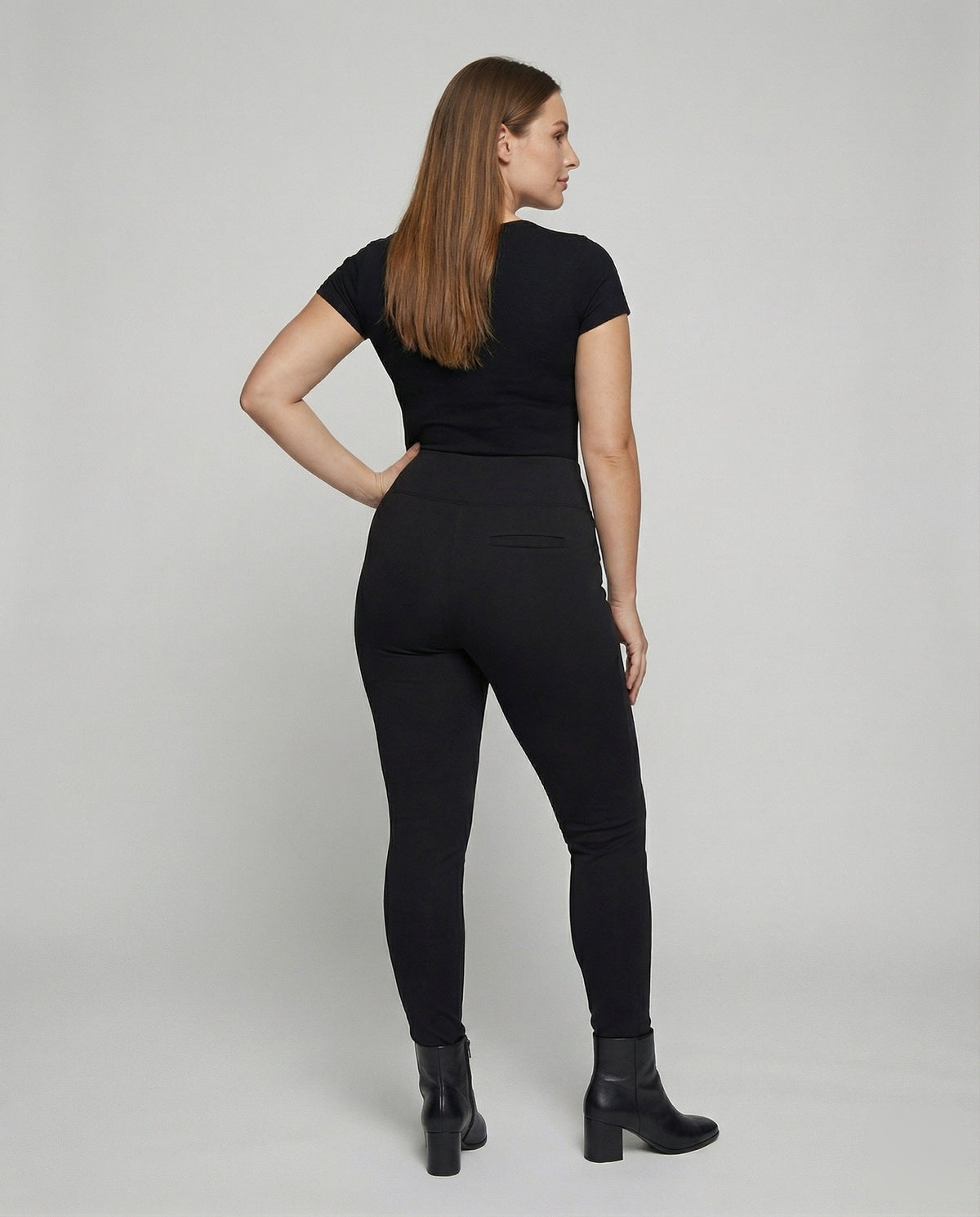 Women's waist-shaping leggings with side pockets - back view