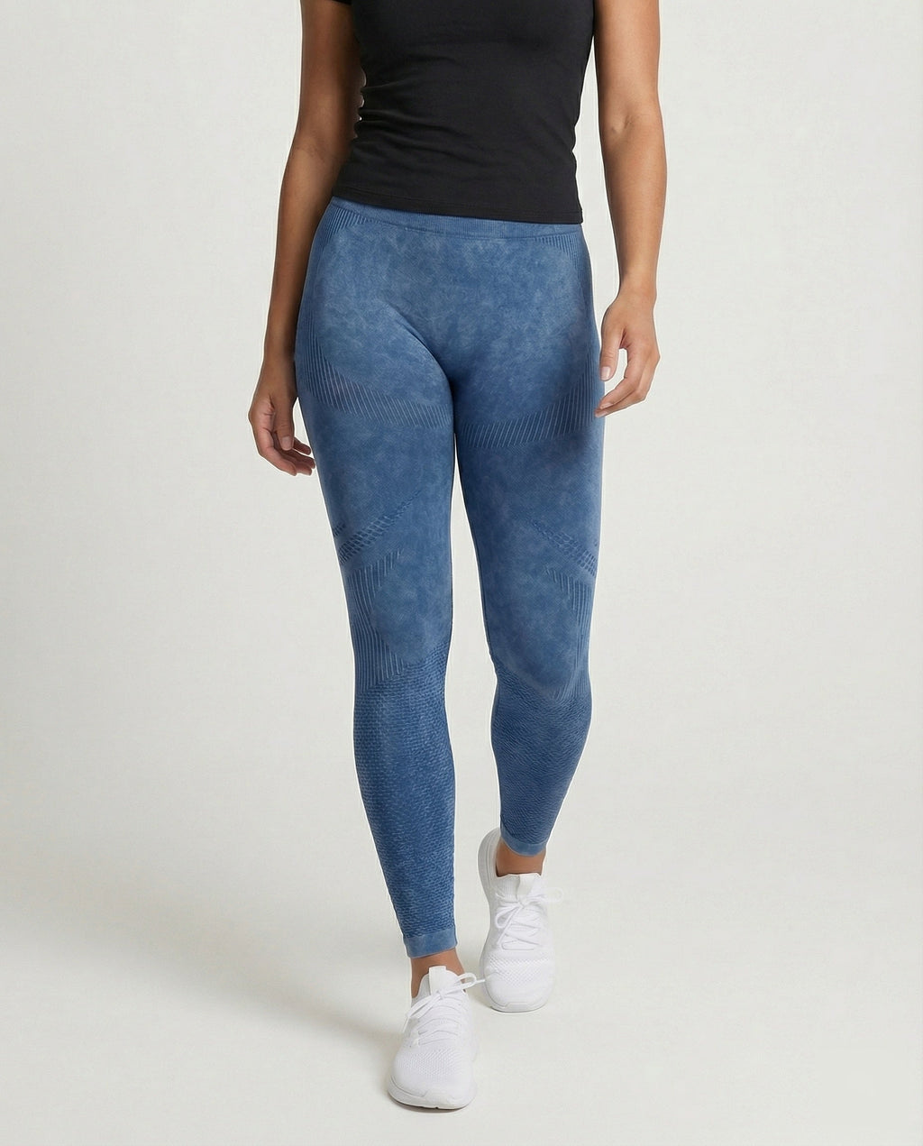 Women's shaping leggings with butt lift - lower body view