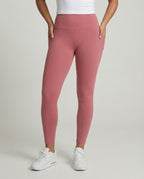 Women's shaping leggings with butt gathering - detail close-up
