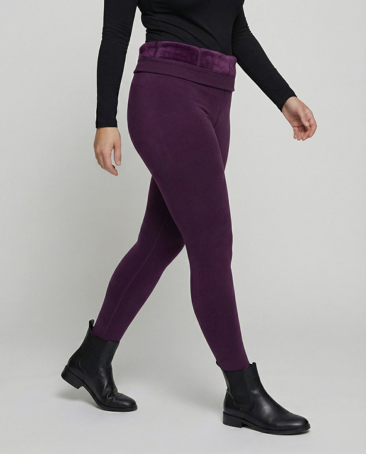 Women’s high-cut thermal leggings with dense plush lining and shaping comfort waistband All Fashion - lower body view