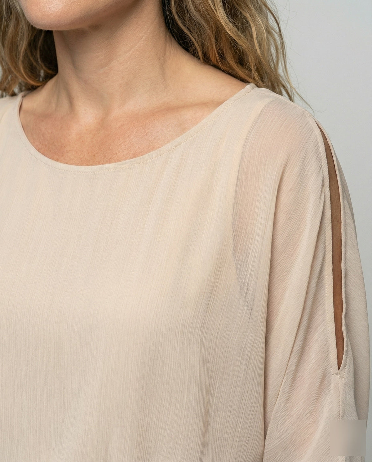 Women Modern Ruched Stretch Pencil Skirt Chiffon Blend Blouse Dress - detail close-up