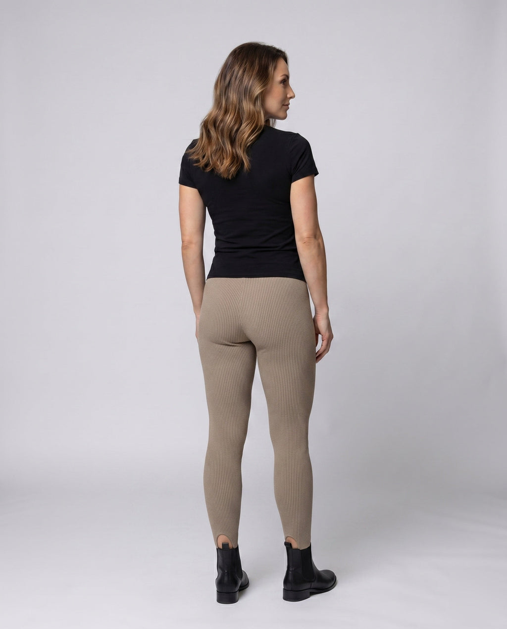 Women's ribbed leggings with side slit details - back view