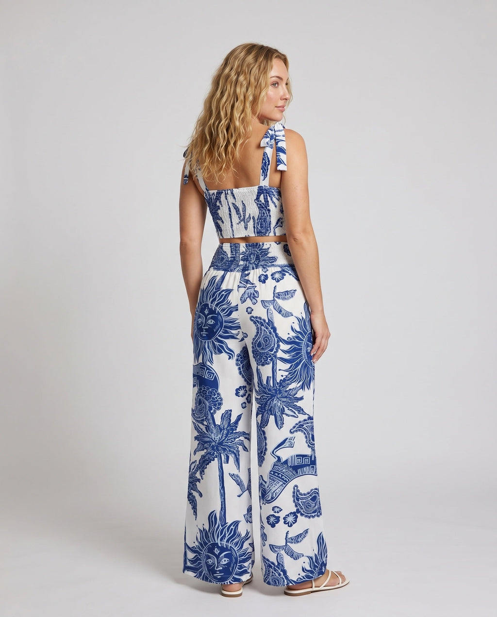 Women's Crop Top with Floral Print and Wide Pants All Fashion - back view