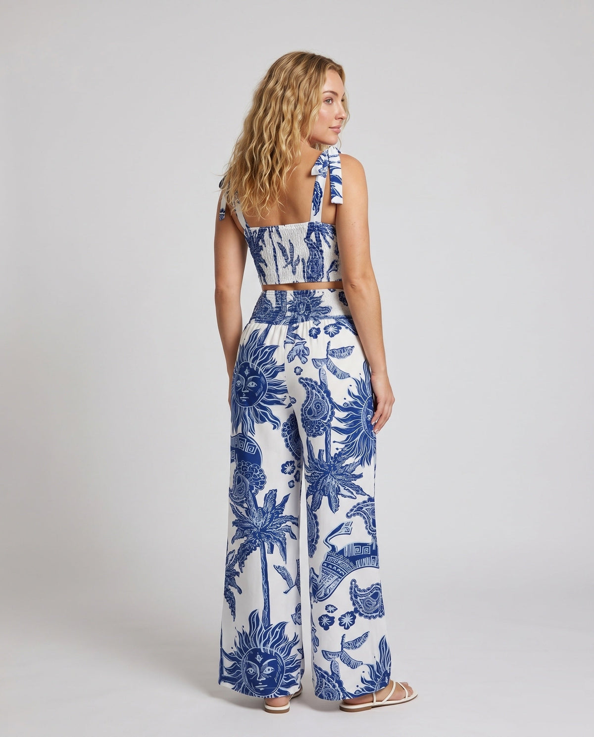 Women's Crop Top with Floral Print and Wide Pants All Fashion - back view