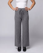 Women's Wide Luxury Trousers Made of Fine Wool - lower body view
