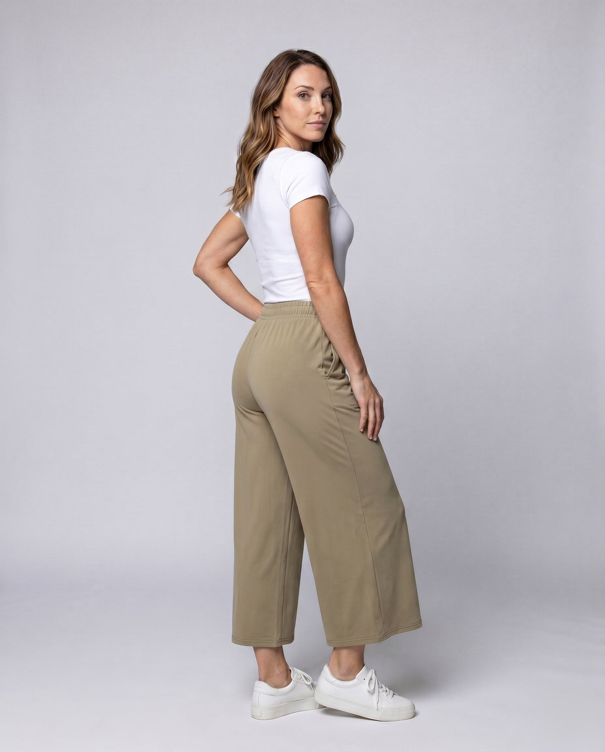 Women's wide jersey pants with elastic waistband and casual design - back view