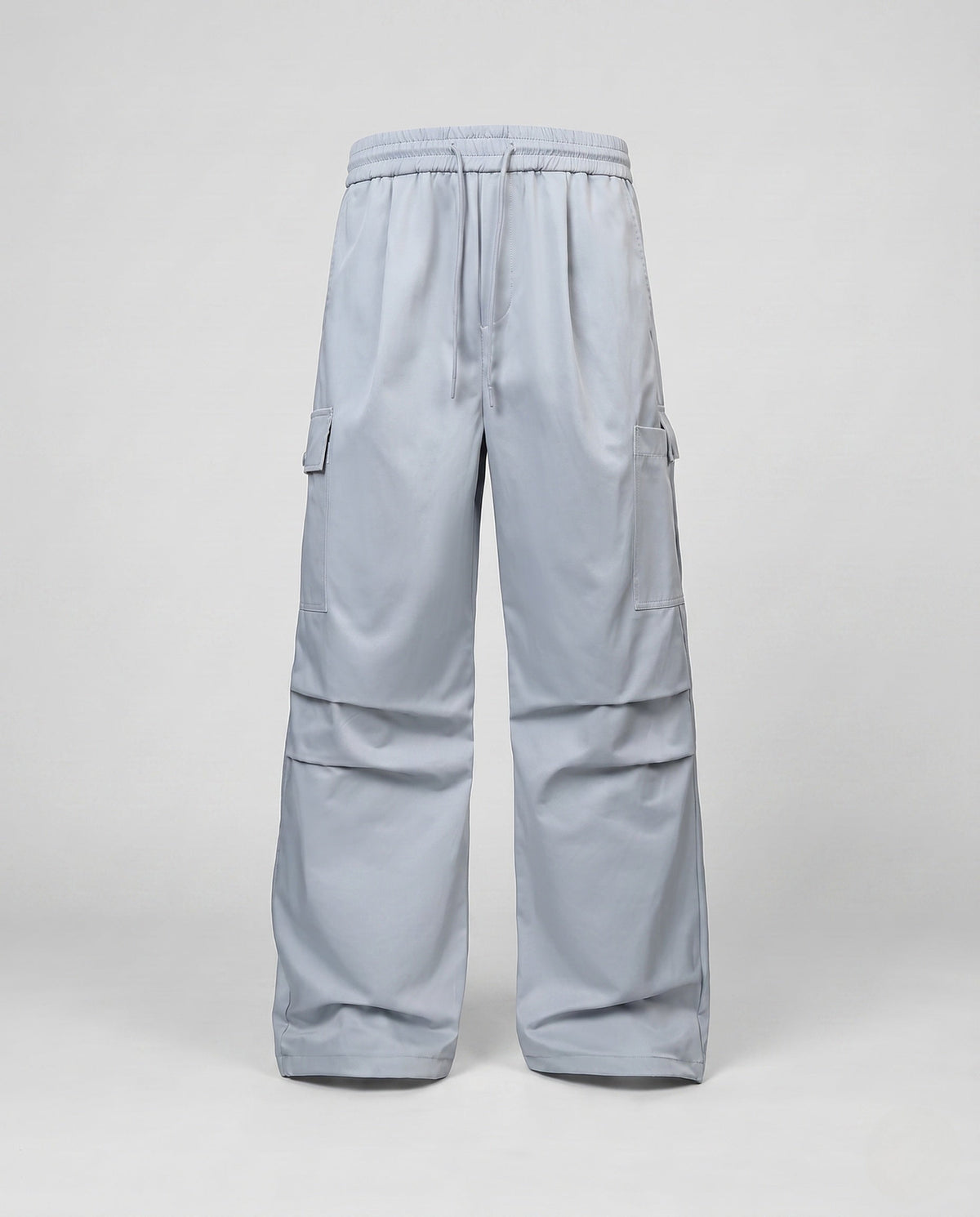 Ladies cargo pants with practical side pockets - product shot