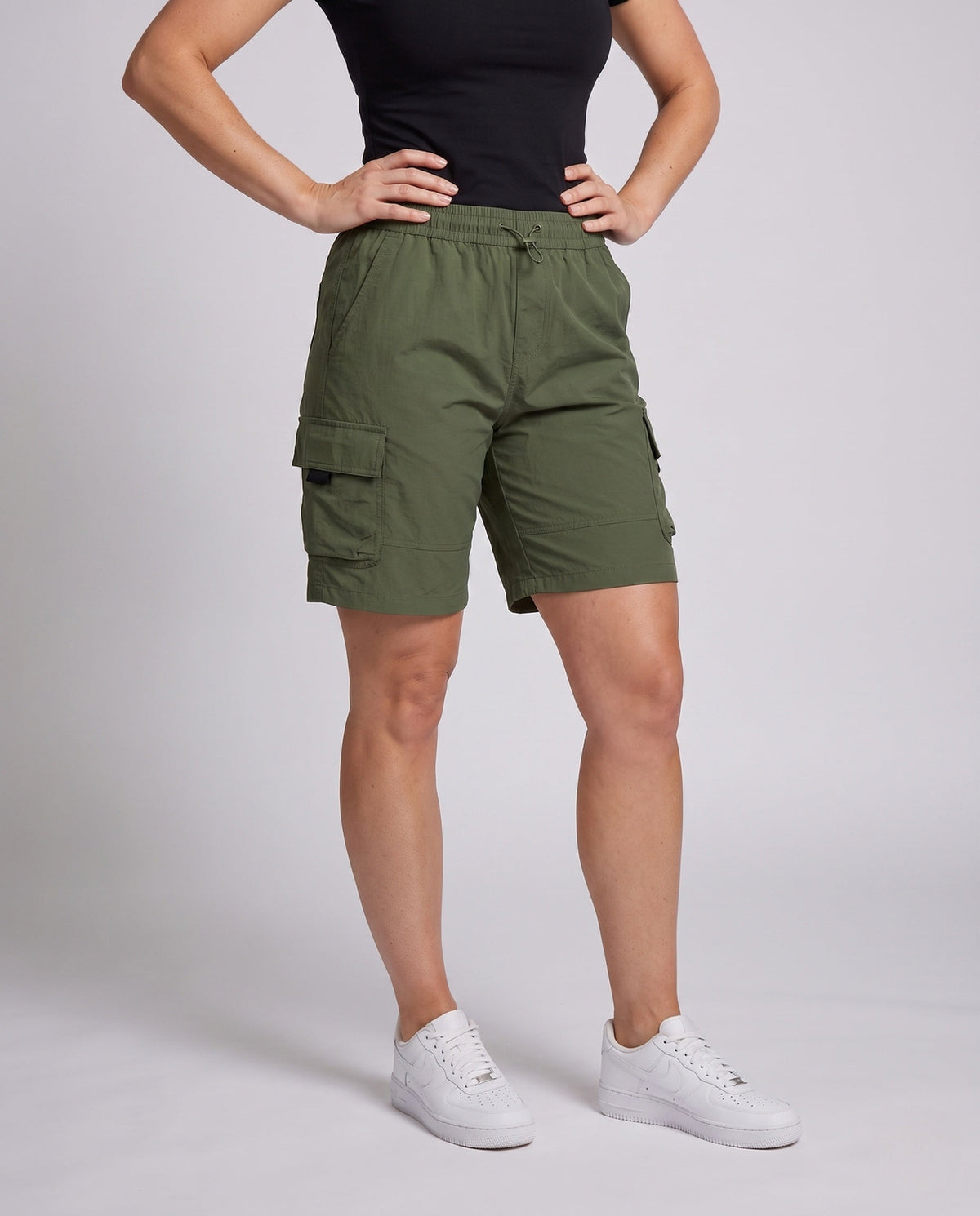 Women's cargo shorts with practical side pockets - lower body view