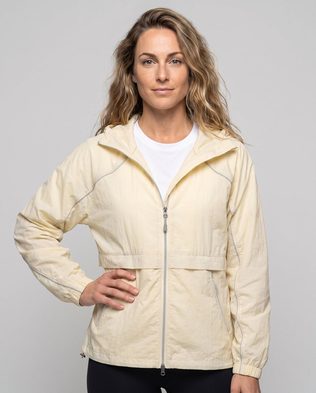 Women's Light and Breathable Outdoor Jacket All Fashion - upper body view