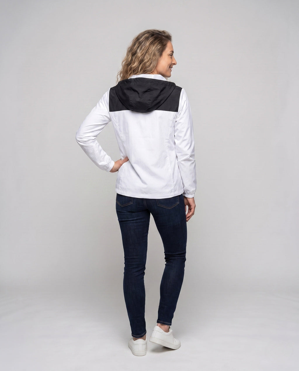 Women Lightweight Water-Repellent Jacket with Breathable Properties All Fashion - back view