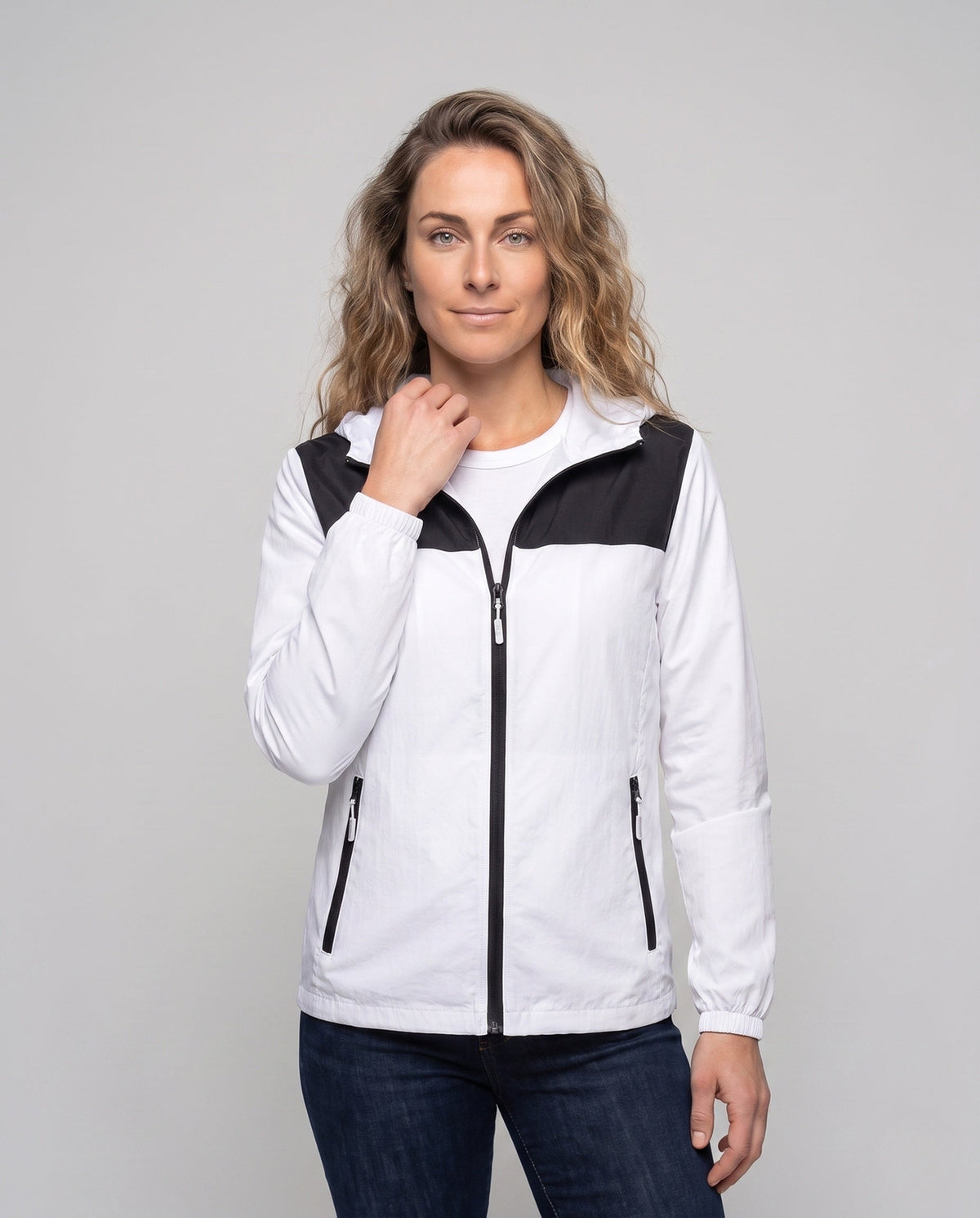 Women Lightweight Water-Repellent Jacket with Breathable Properties All Fashion - upper body view